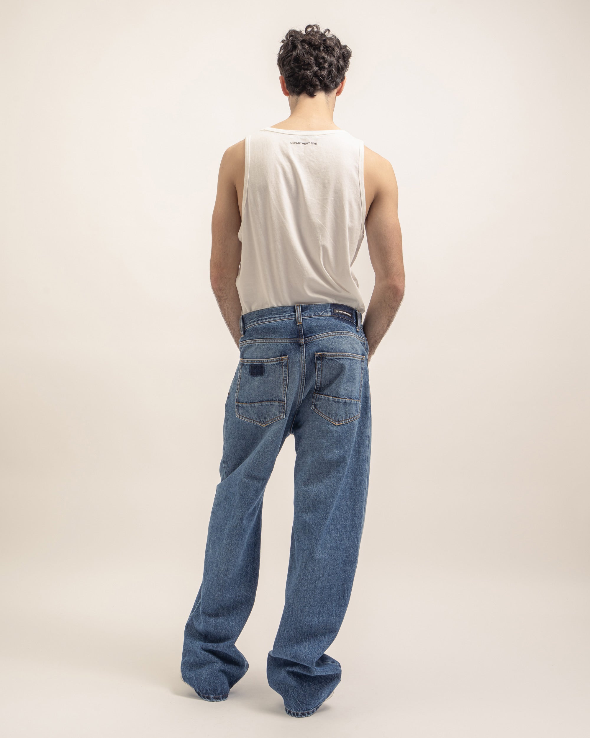Vontier relaxed jeans in firm denim