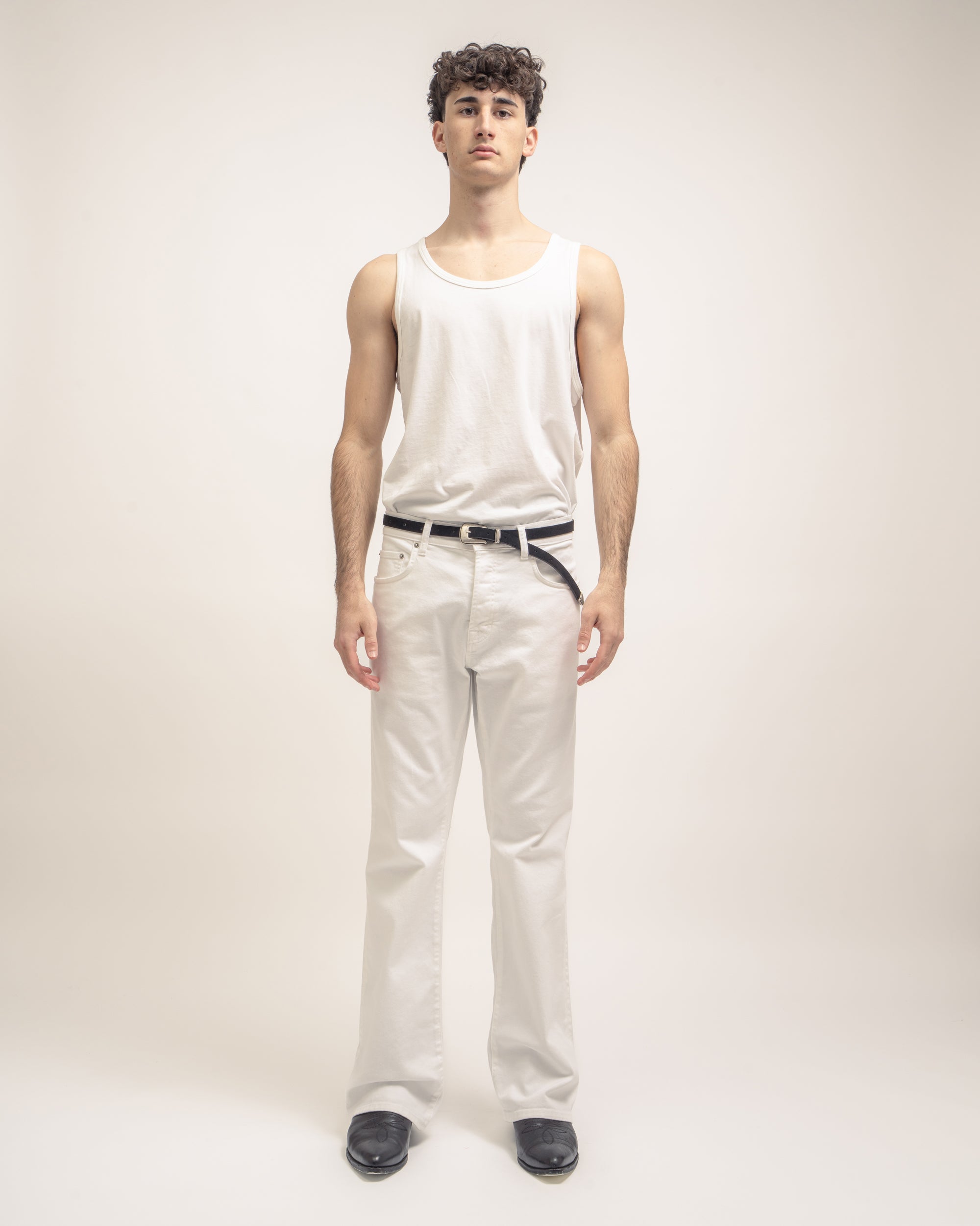 Boot cut jeans flare